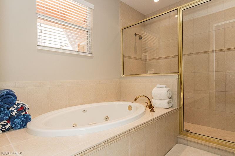 538 Avellino Isles Cir # 9201 Property Photo 12