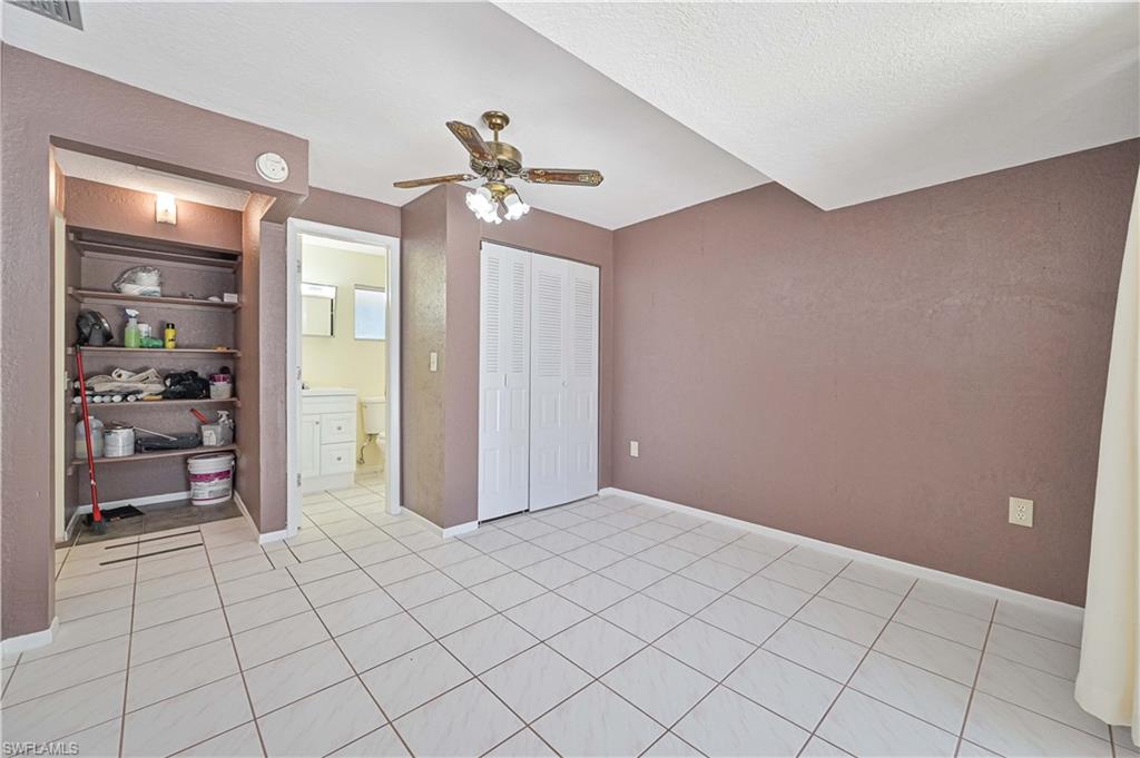 4417/4421 Ruthann Ct Property Photo 17