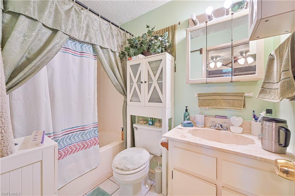 4417/4421 Ruthann Ct Property Photo 30
