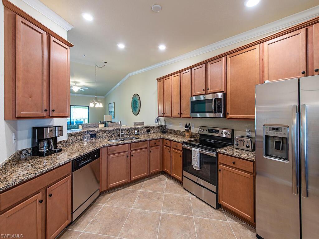 9533 Avellino Way # 2921 Property Photo 7