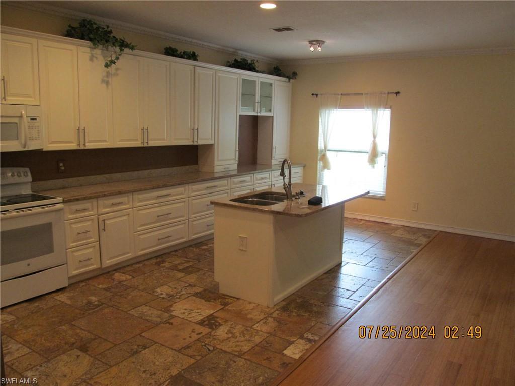 13520 Cypress Head Dr Property Photo 6