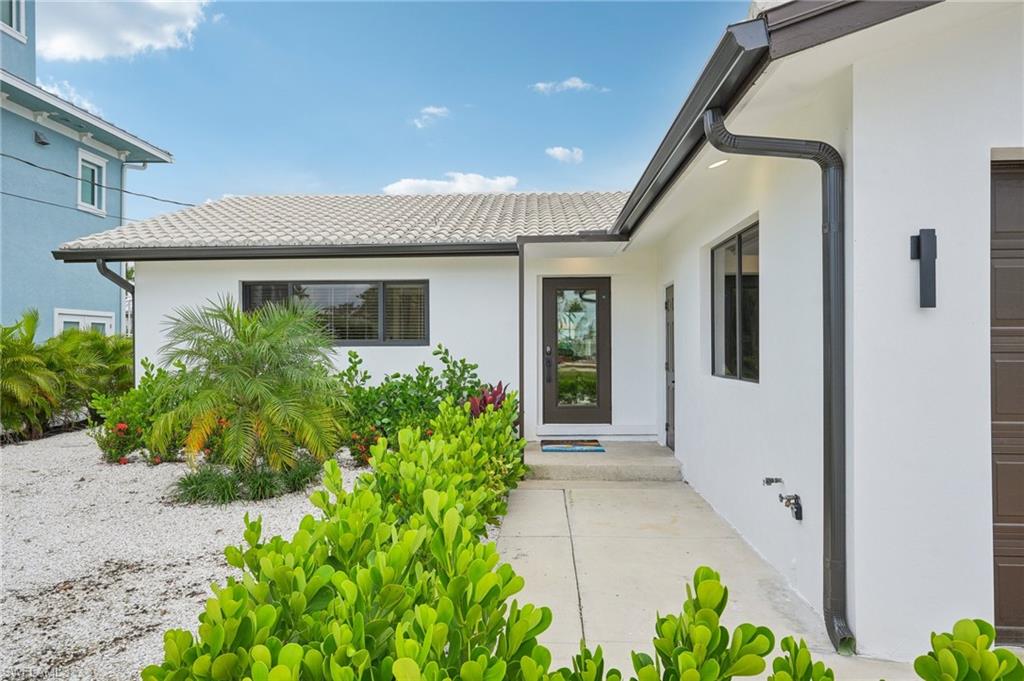 268 Ibis St Property Photo 4