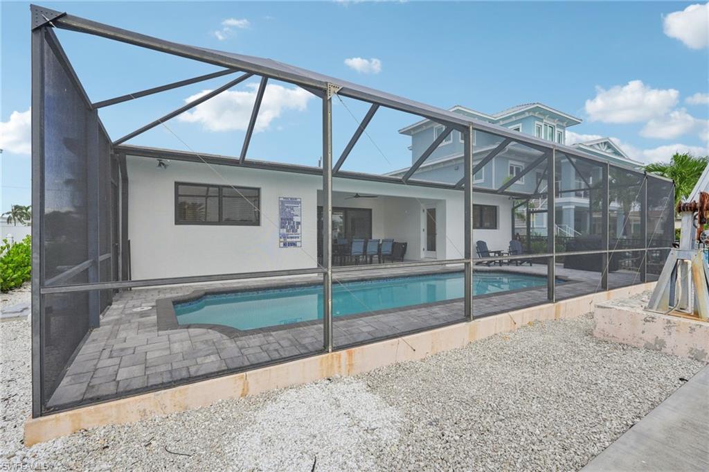 268 Ibis St Property Photo 28