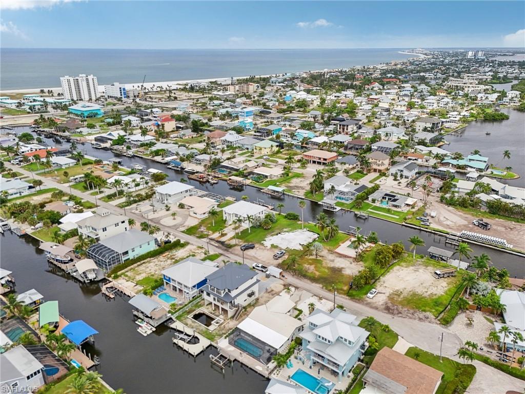 268 Ibis St Property Photo 39