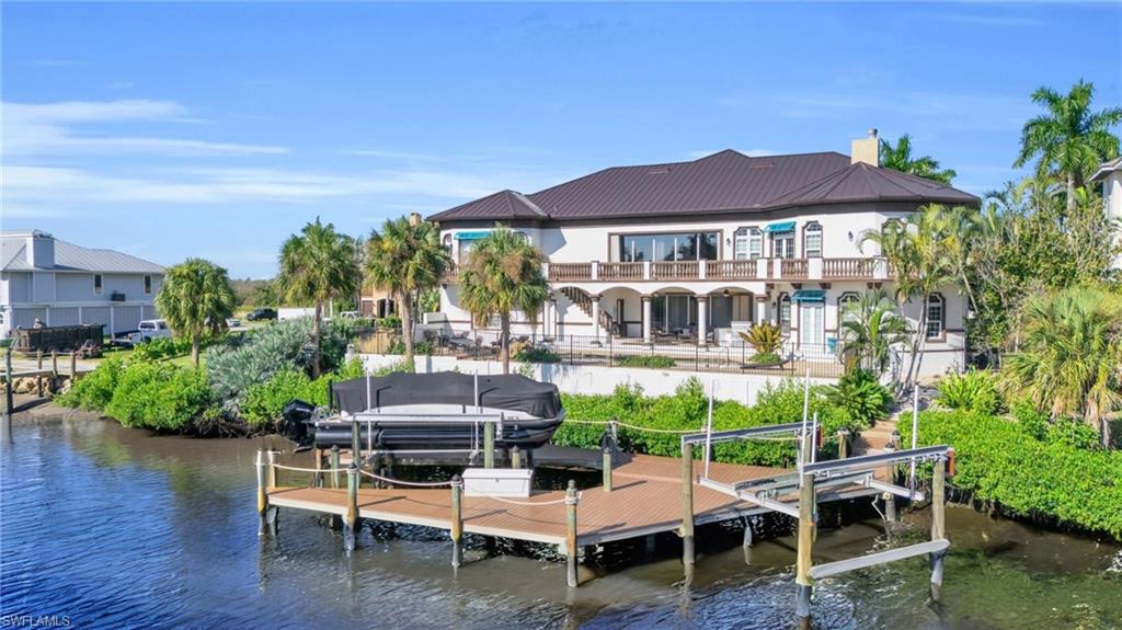 18181 Old Pelican Bay Dr Property Photo 2