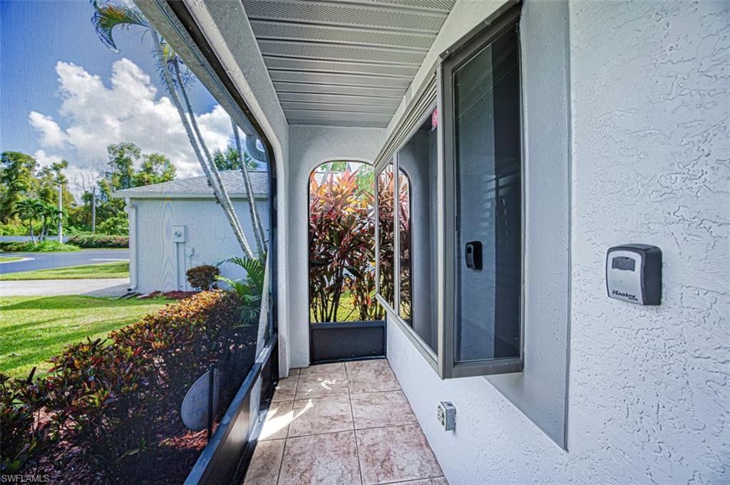 9626 Windsor Club Cir Property Photo 8