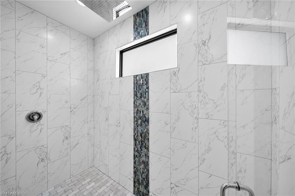 1911 Ne 15th Pl Property Photo 15