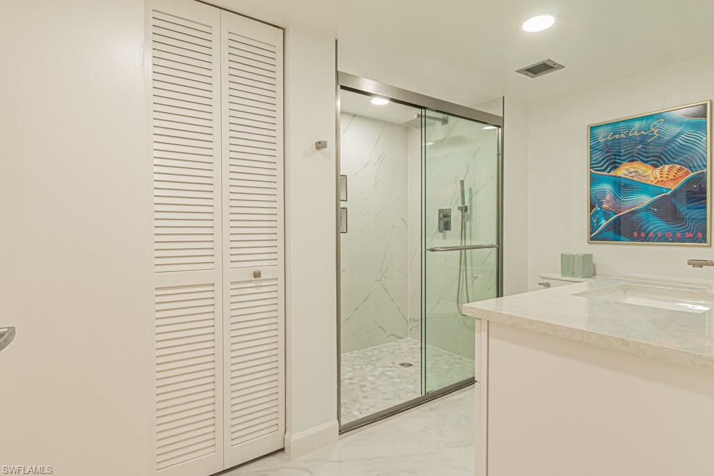 5260 S Landings Dr # 605 Property Photo 36