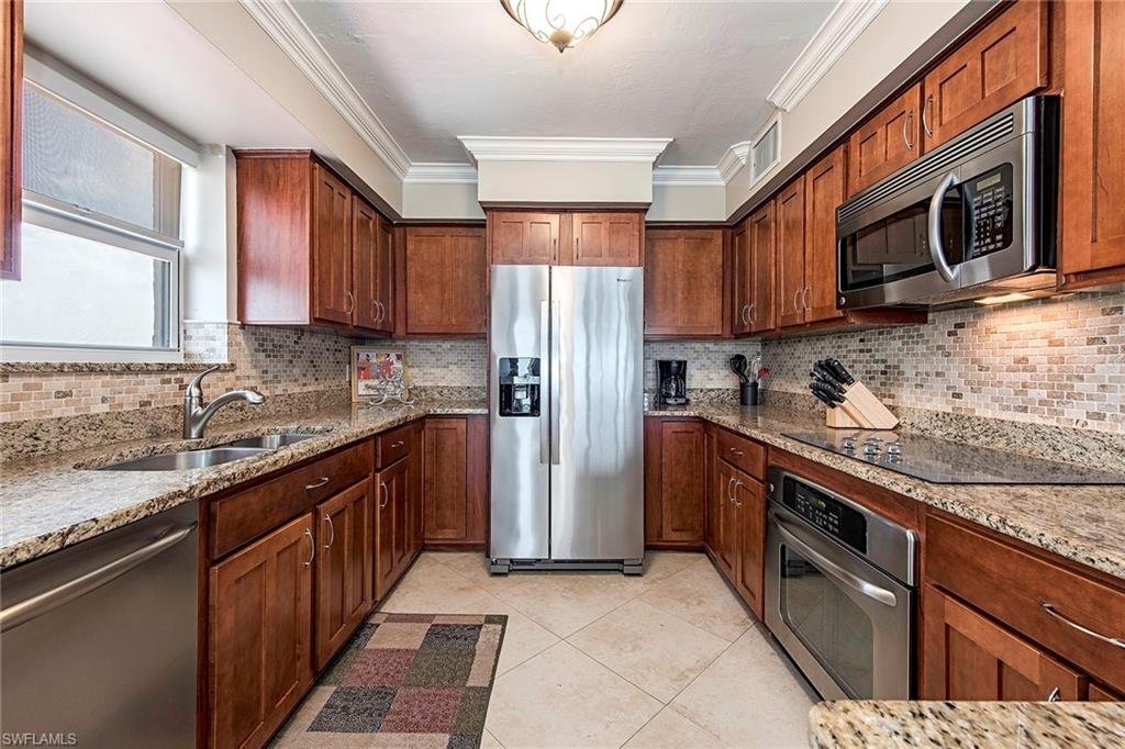 10701 Gulf Shore Dr # 502 Property Photo 4