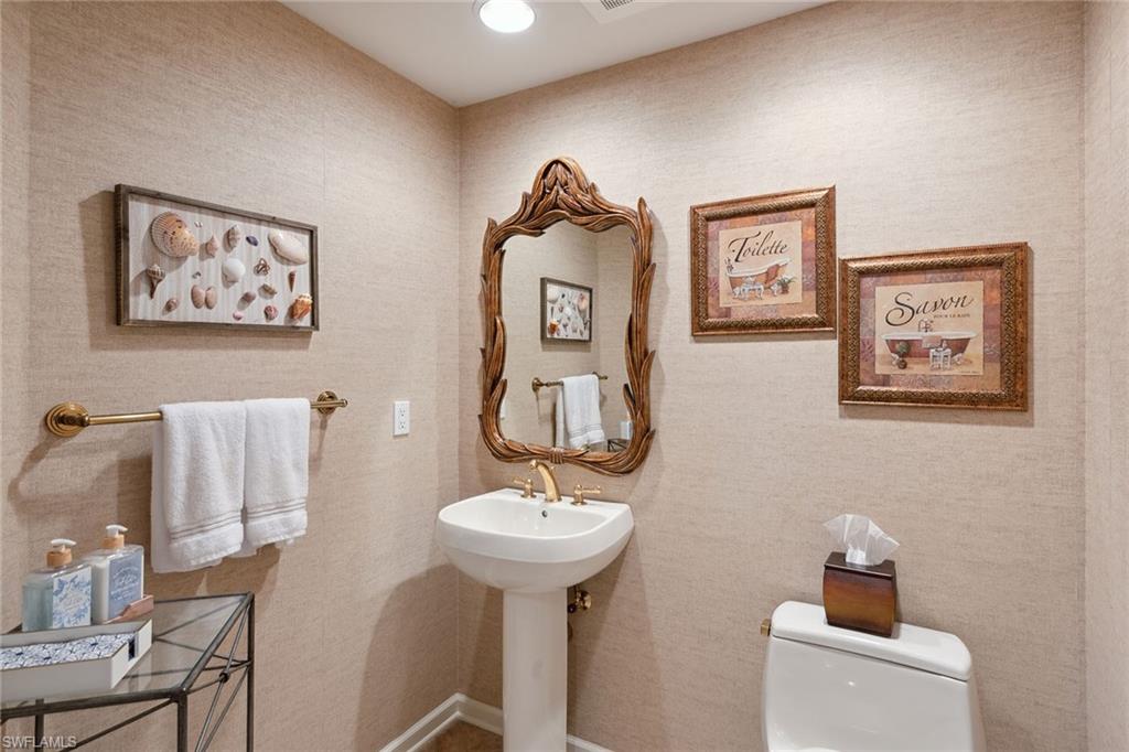 1060 Borghese Ln # 206 Property Photo 25