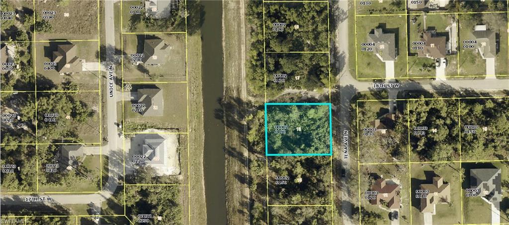 1705 Tena Ave N Property Photo 2