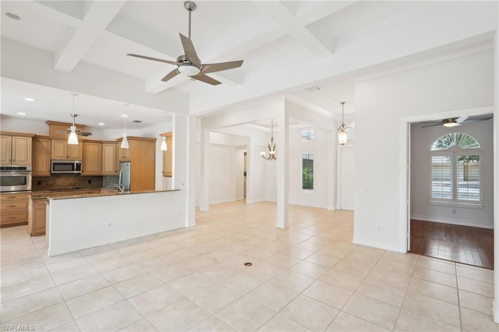 367 Saddlebrook Ln Property Photo 7