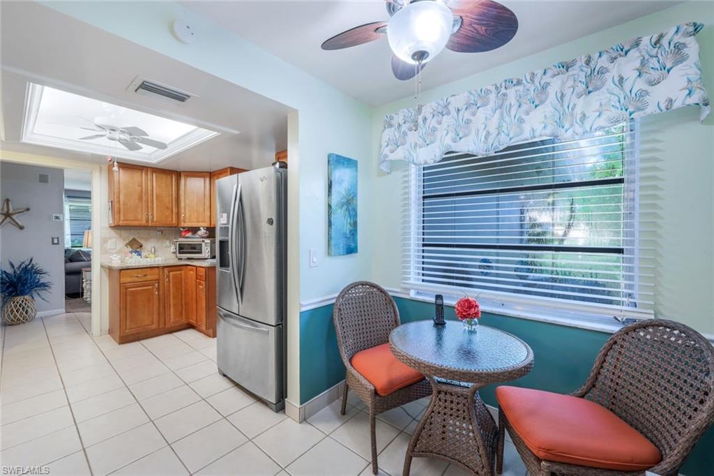 5564 Williamson Way Property Photo 13