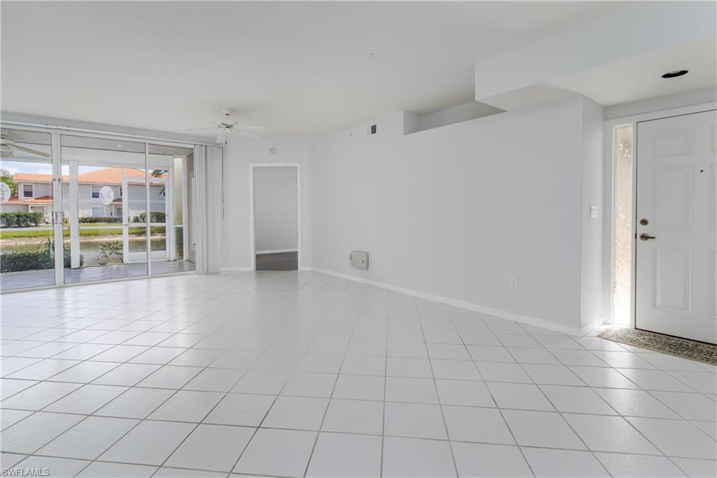 7576 Oleander Gate Dr # 102 Property Photo 6
