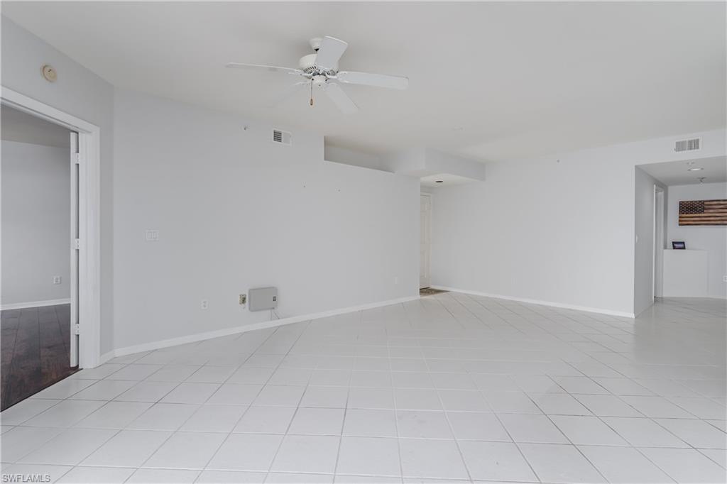 7576 Oleander Gate Dr # 102 Property Photo 8