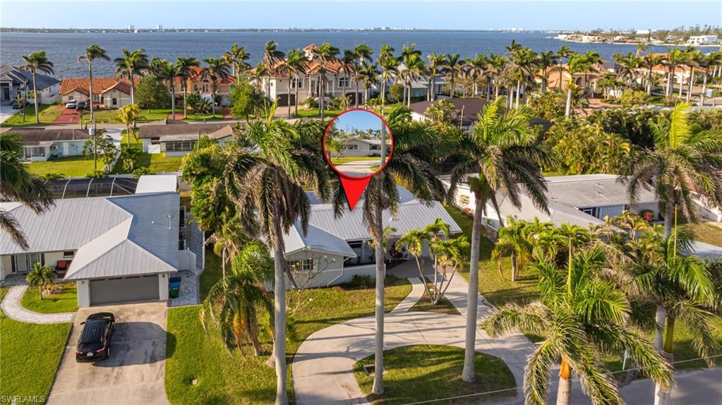 424 Bayshore Dr Property Photo 1