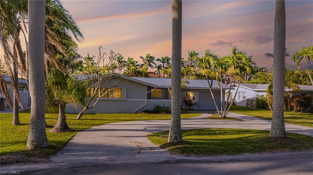 424 Bayshore Dr Property Photo 3