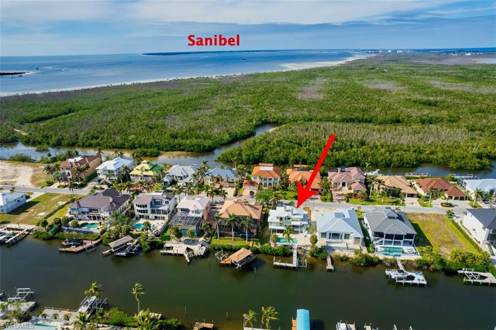 18141 Old Pelican Bay Dr Property Photo 6