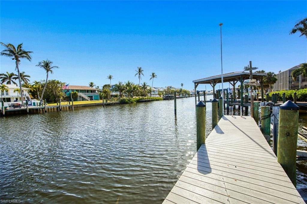 18141 Old Pelican Bay Dr Property Photo 48