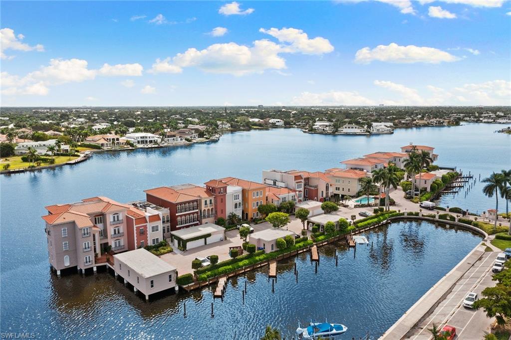 4000 Gulf Shore Blvd N # 3200 Property Photo 2