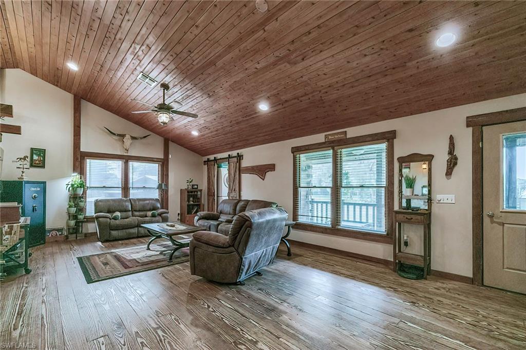 4292 Sw 73 Trl Property Photo 6