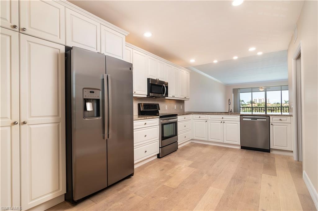 4140 Bayhead Dr # 203 Property Photo 14