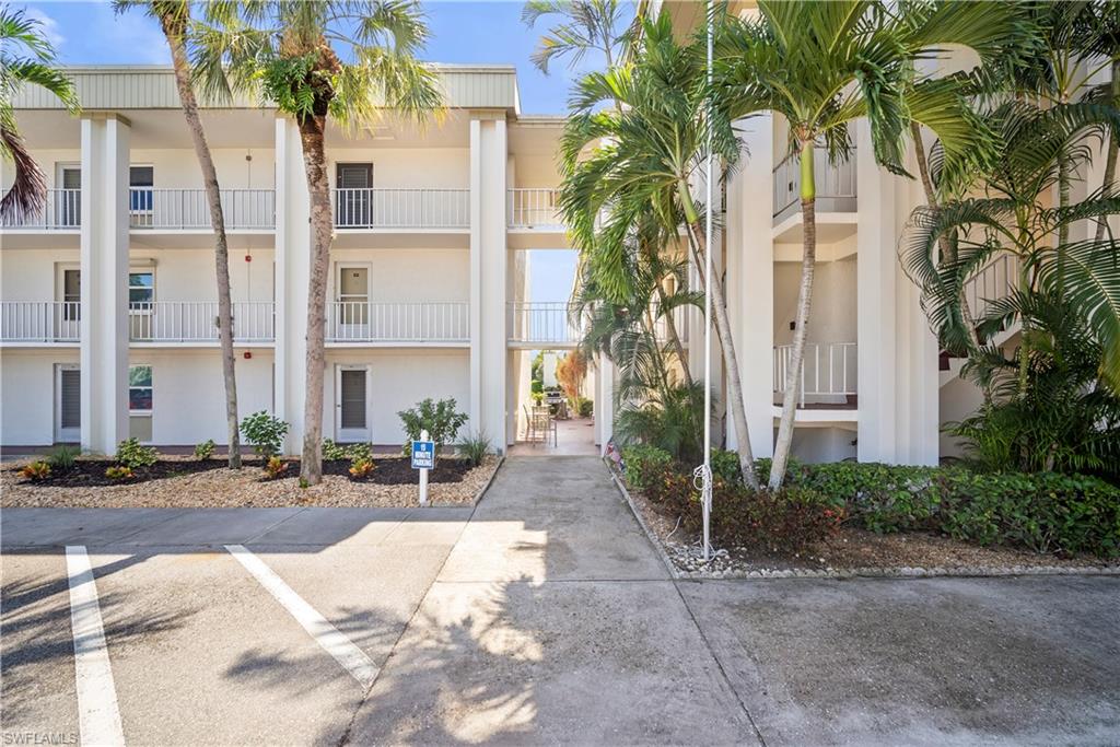 1624 Pine Valley Dr # 115 Property Photo 2
