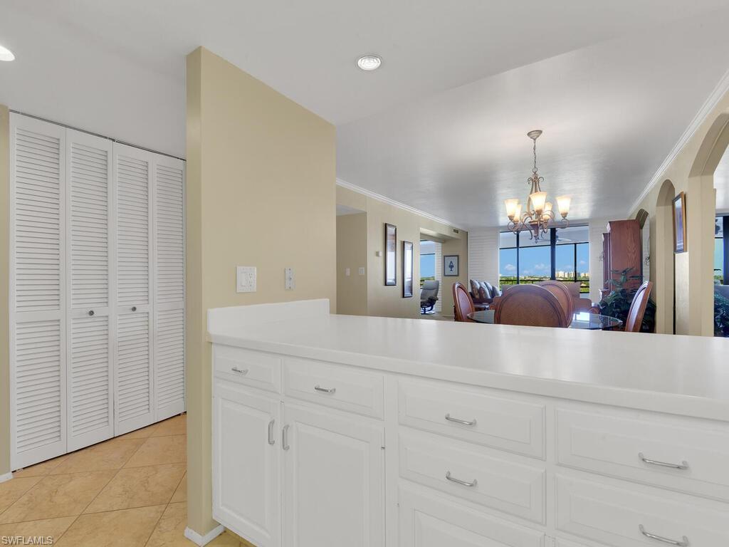 5260 S Landings Dr 805 Property Photo 11