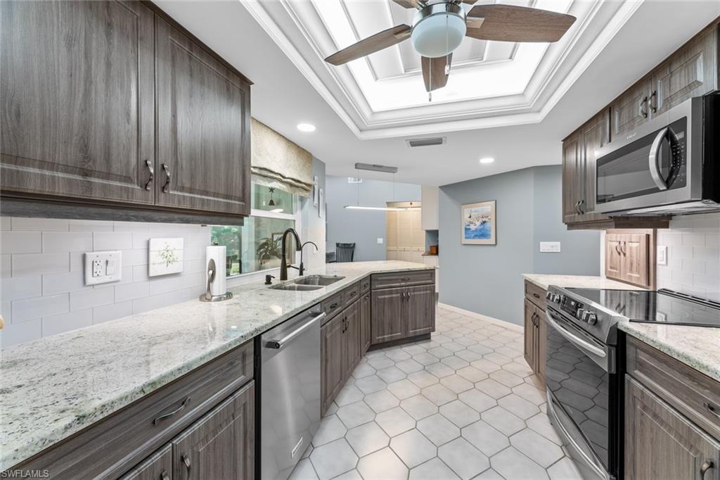 9835 Connecticut St Property Photo 14