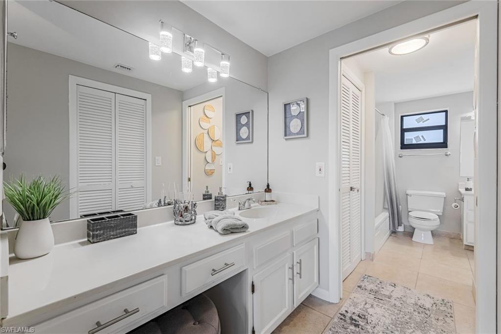 807 River Point Dr # 102d Property Photo 17