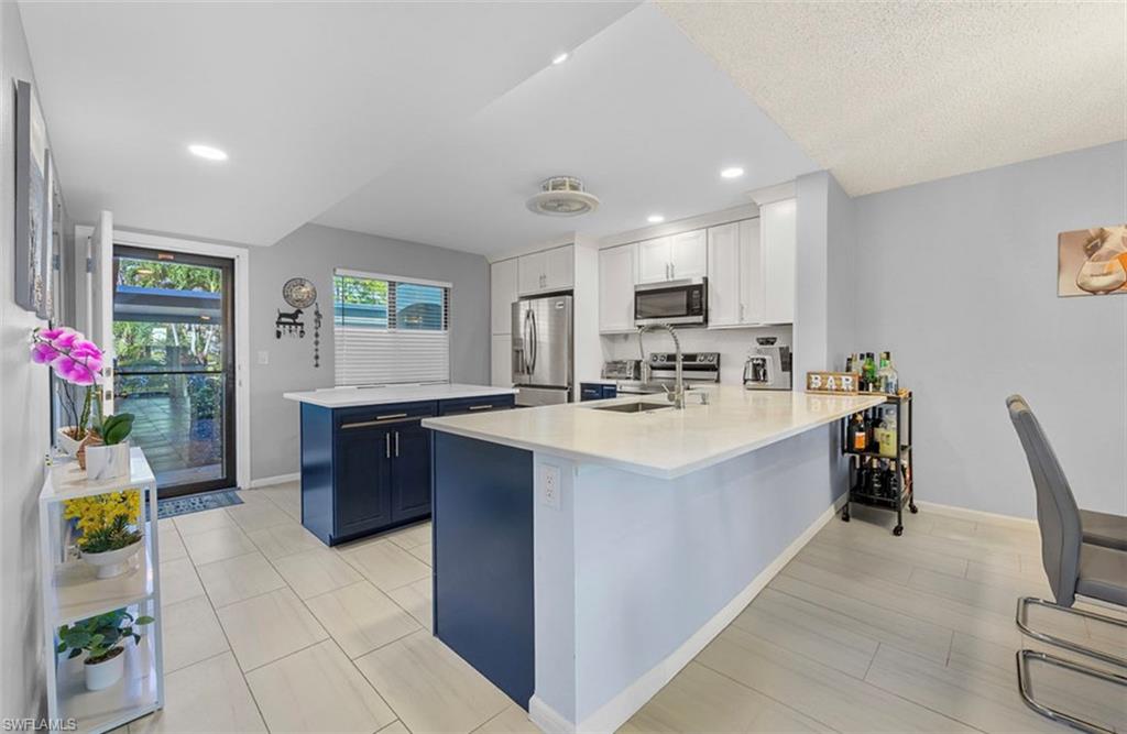 5733 Deauville Cir # G102 Property Photo 1