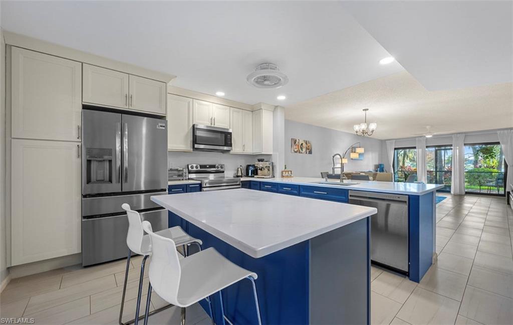 5733 Deauville Cir # G102 Property Photo 2