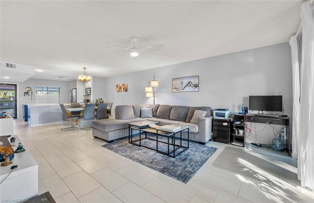 5733 Deauville Cir # G102 Property Photo 8