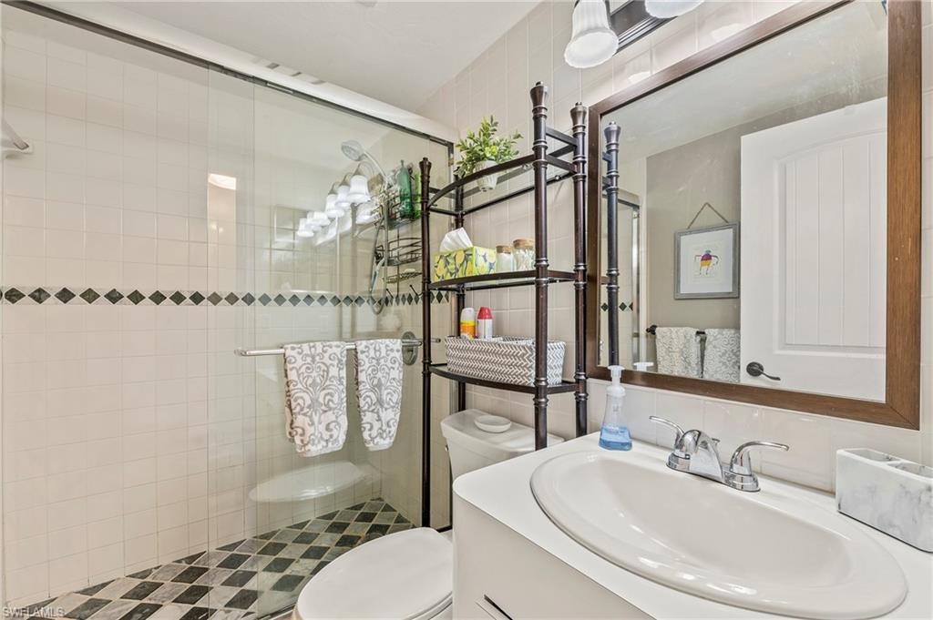 803 River Point Dr # 306b Property Photo 16