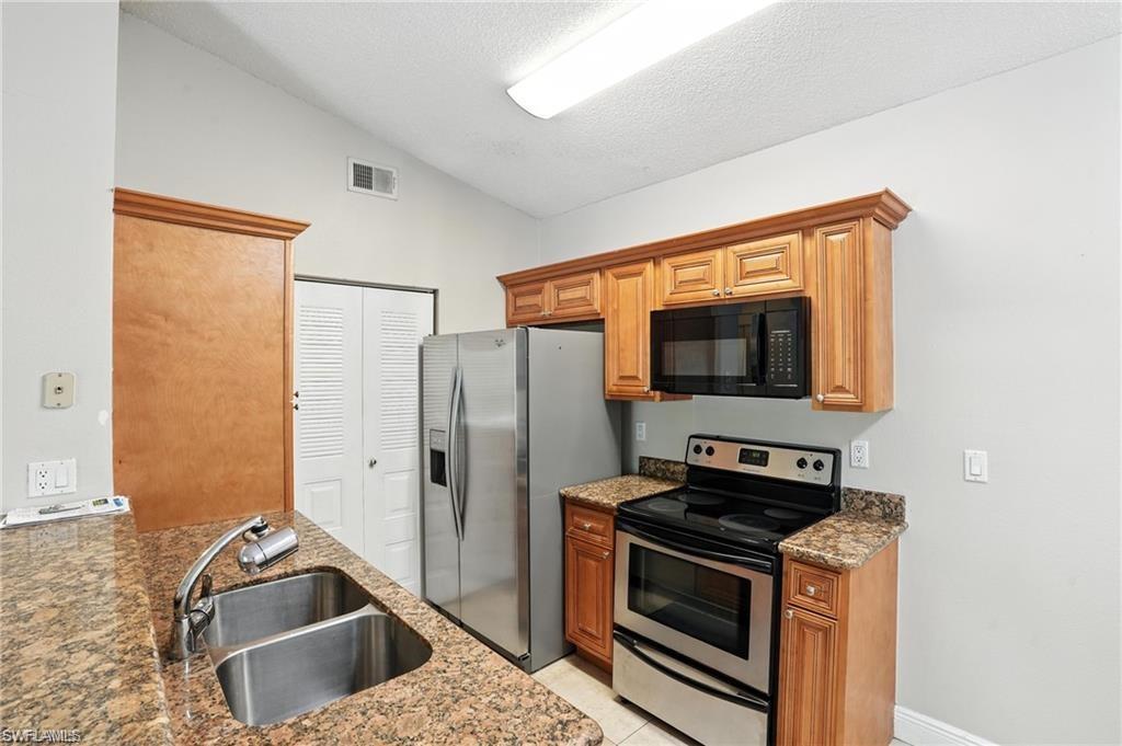2214 Arbour Walk Cir # 2023 Property Photo 7