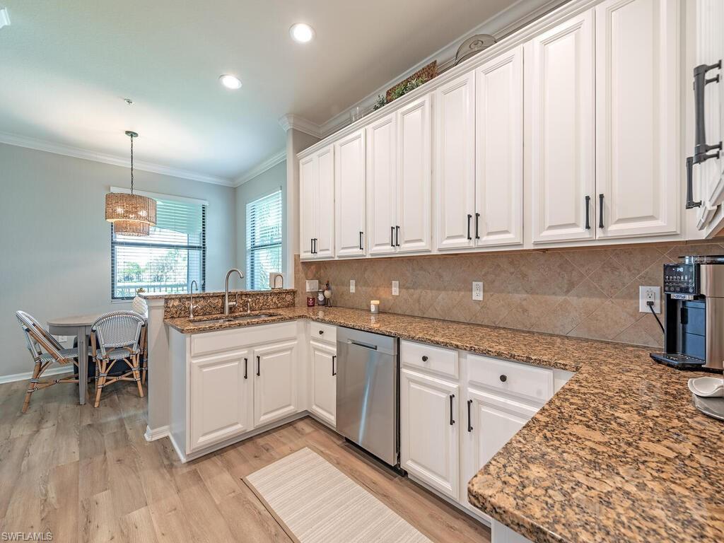 3153 Aviamar Cir # 202 Property Photo 13