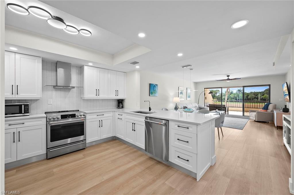 6360 Pelican Bay Blvd # 105 Property Photo 2
