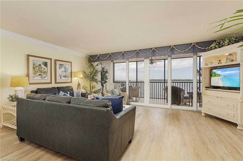 17080 Harbour Point Dr # 213 Property Photo 1
