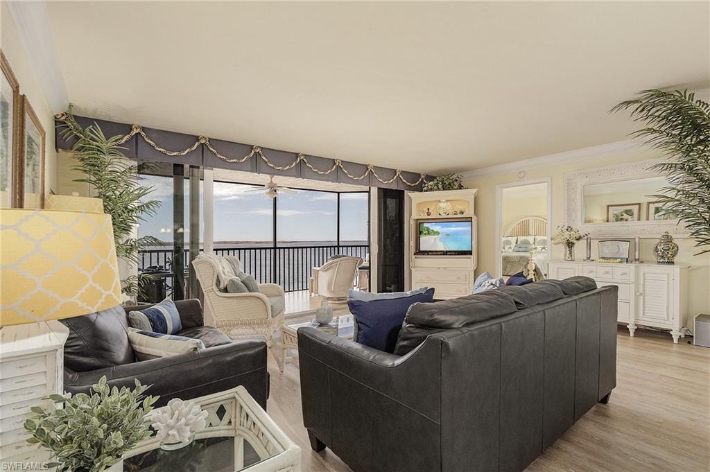 17080 Harbour Point Dr # 213 Property Photo 6