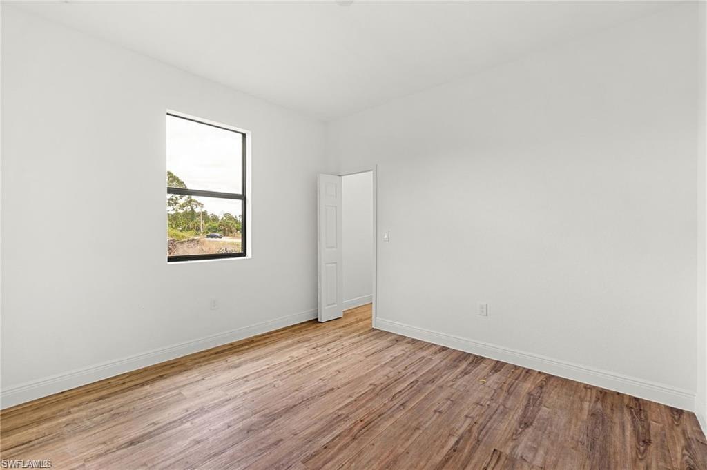 1205 E 7th St Property Photo 10