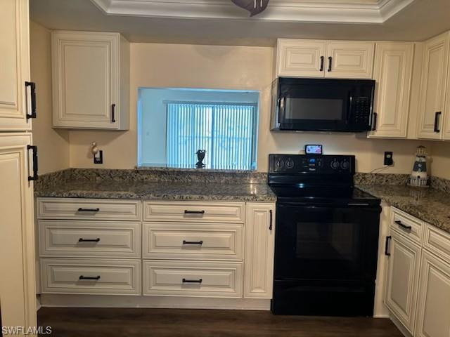 4321 Country Club Blvd # 203 Property Photo 3