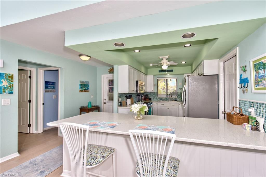 6056 Huntington Woods Dr # 9 Property Photo 1