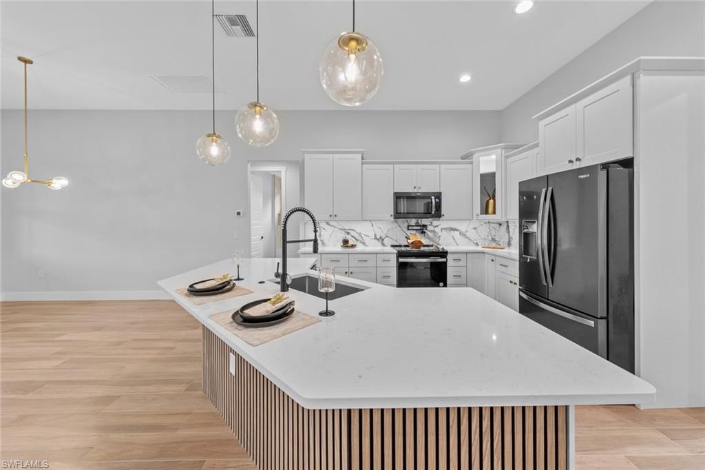 14081 Carlos St Property Photo 15