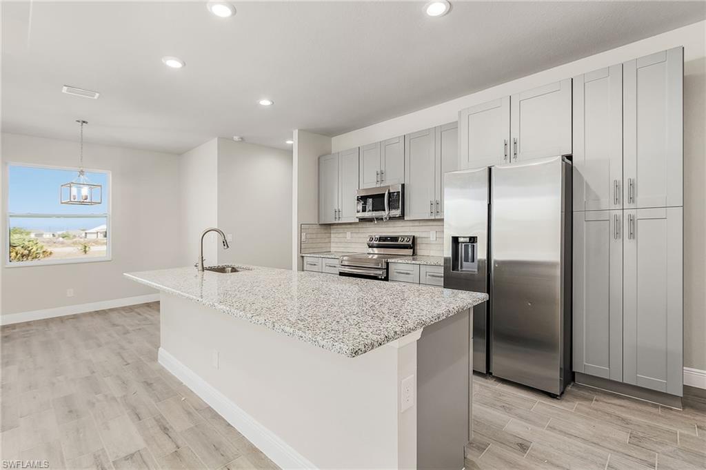 588 David Cir Property Photo 6