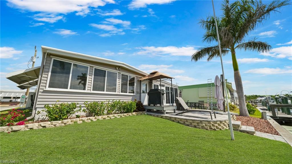 5553 Sir Walter Way Property Photo 8