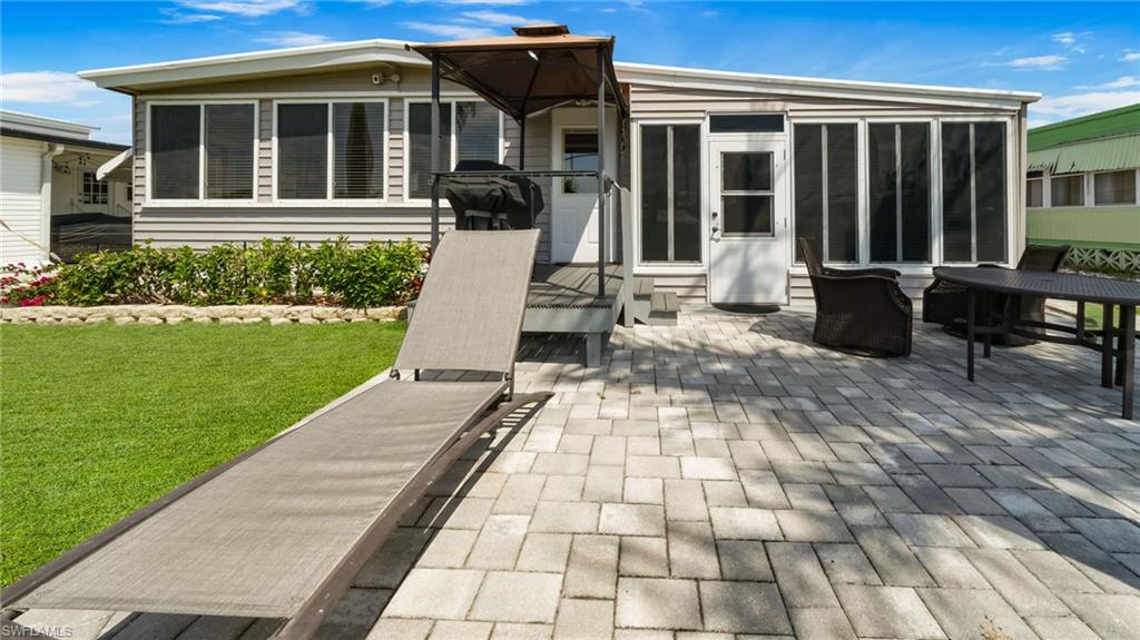 5553 Sir Walter Way Property Photo 11