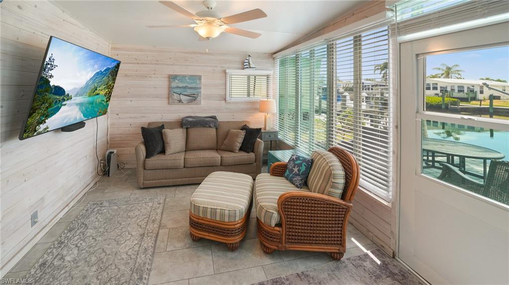 5553 Sir Walter Way Property Photo 14