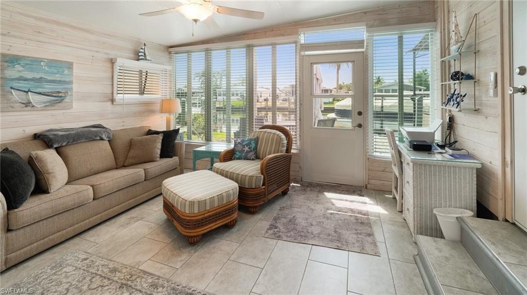 5553 Sir Walter Way Property Photo 15