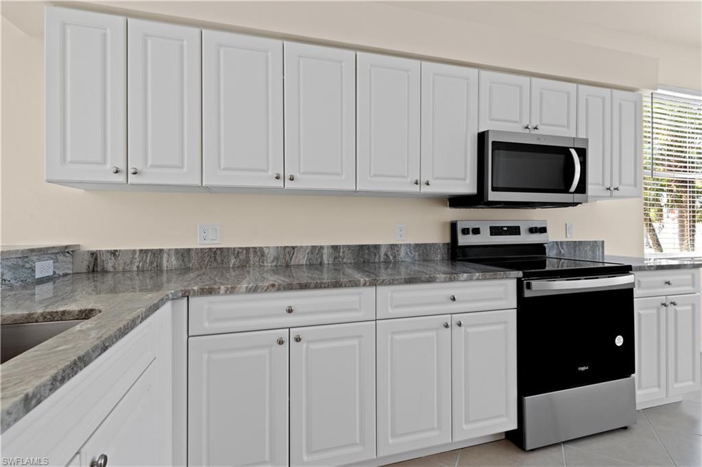 16685 Lake Circle Dr # 1020 Property Photo 3