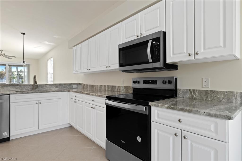 16685 Lake Circle Dr # 1020 Property Photo 5
